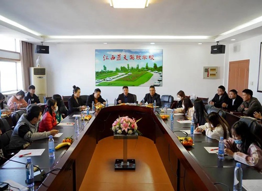 1645410852620408.jpg 1641283103838130.jpg